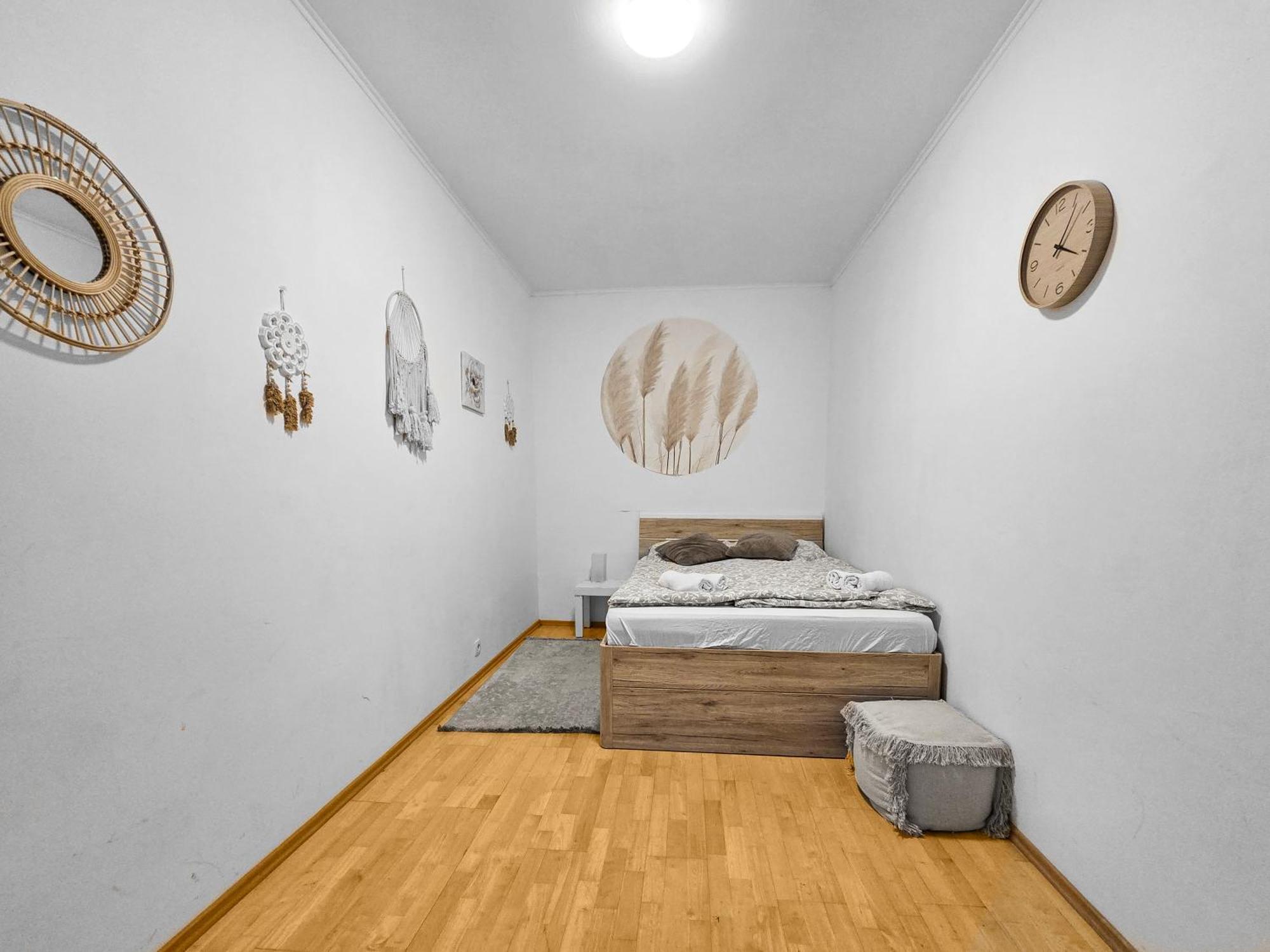 Spacious Three-Bedroom, Three King-Size Beds ウィーン エクステリア 写真
