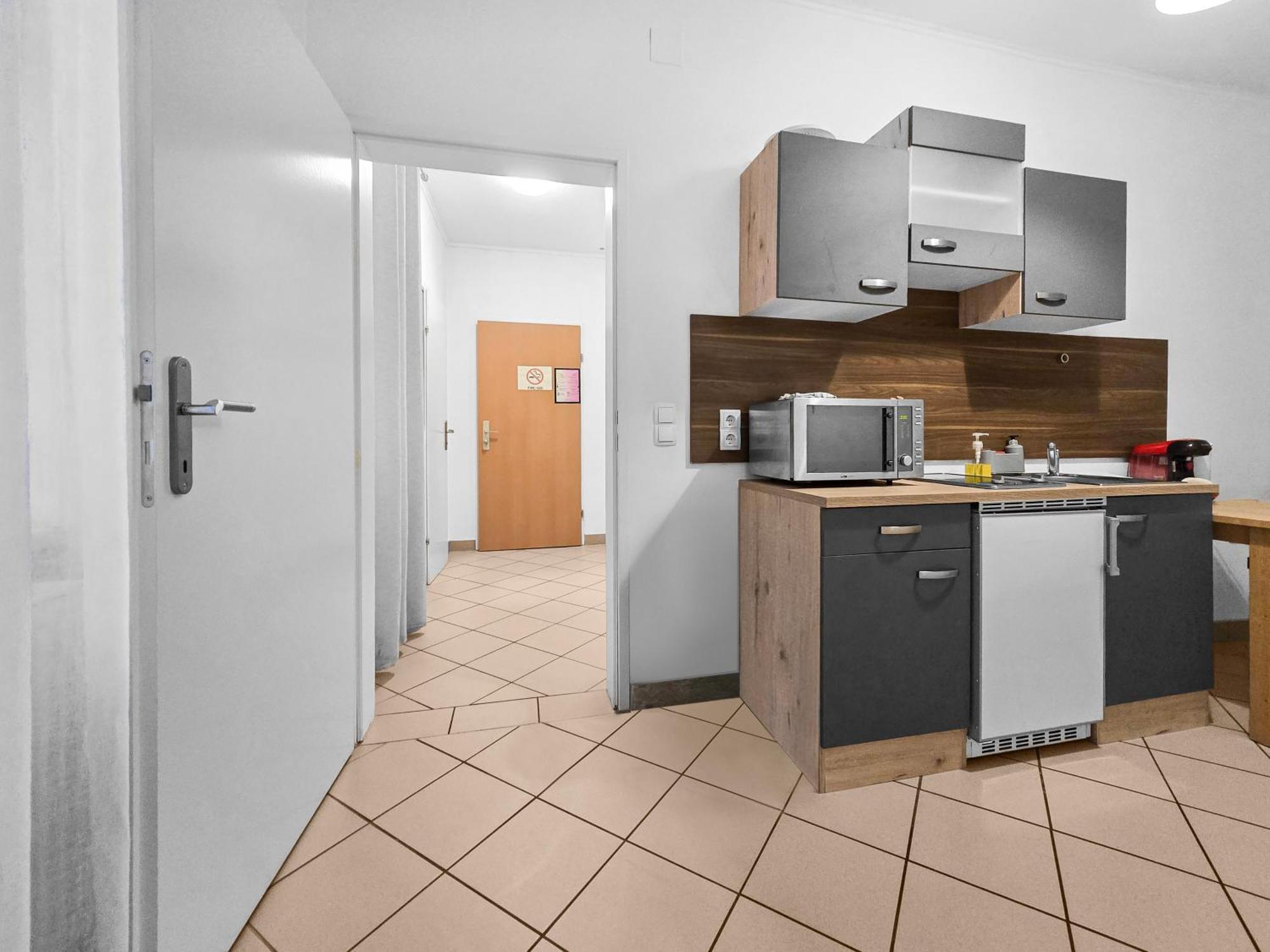 Spacious Three-Bedroom, Three King-Size Beds ウィーン エクステリア 写真
